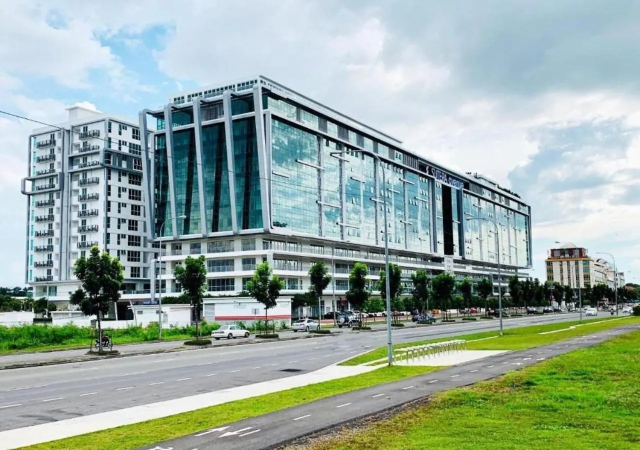 Sutera Avenue Rooftop Infinity Swimming Pool Kota Kinabalu 0*,