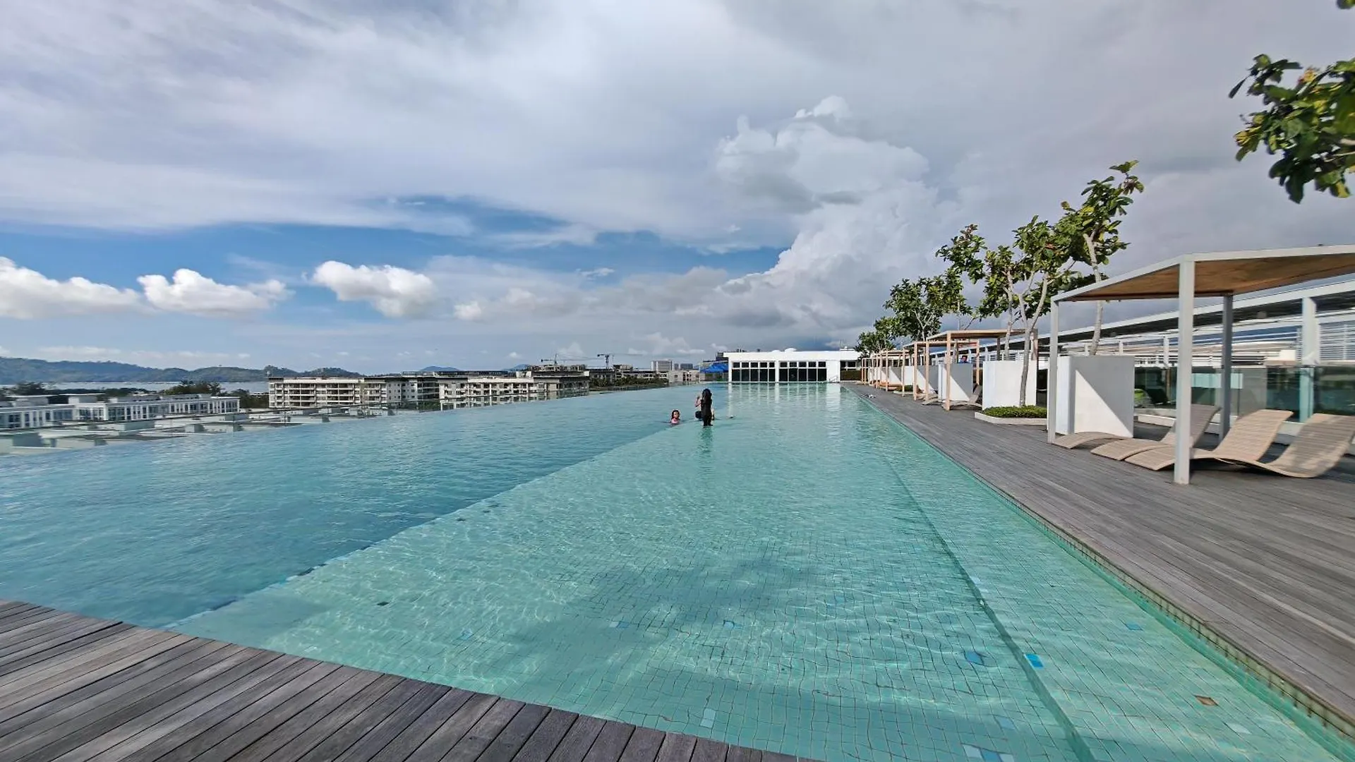 Sutera Avenue Rooftop Infinity Swimming Pool Kota Kinabalu